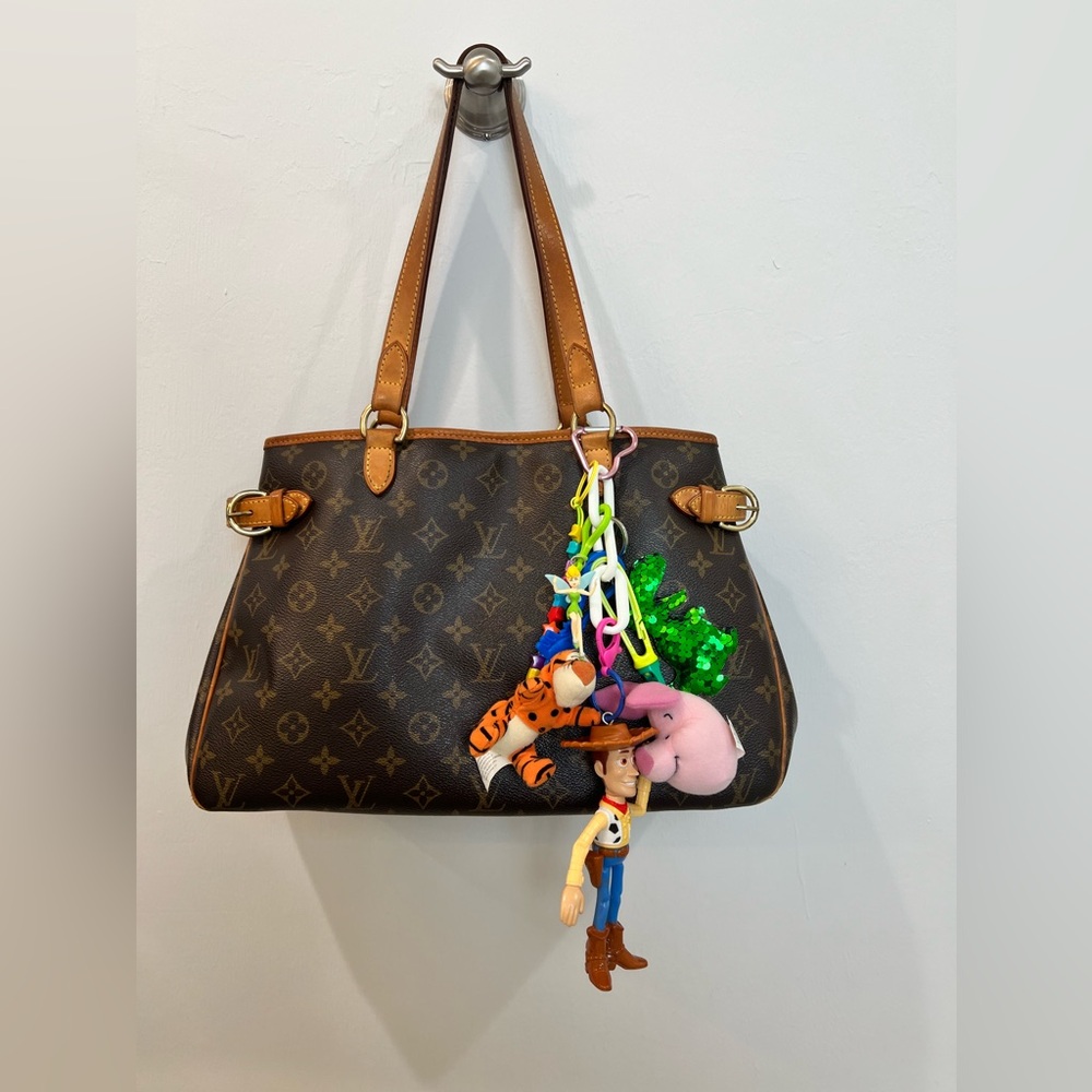💖Decorative keychain for handbags, backpacks, bags of different characters.